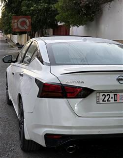 نيسان ألتيما